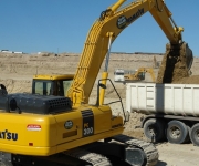 Excavadora-Komatsu-pc300-1